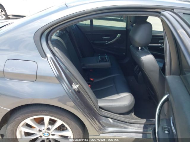 WBA8E1G5XGNT35725 BMW 320i