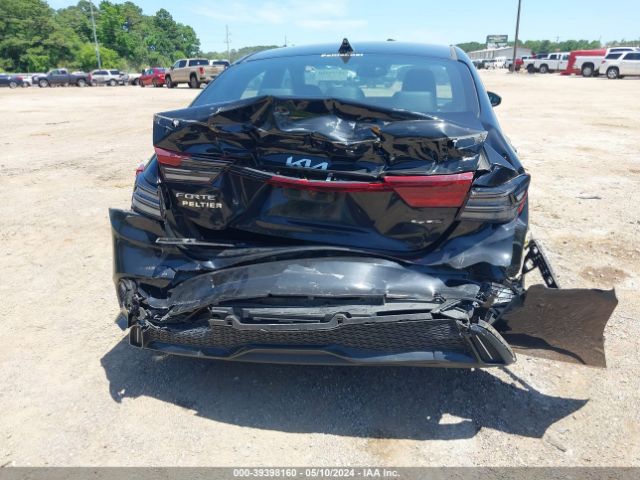 3KPF54AD6NE490253 KIA Forte Gt-line