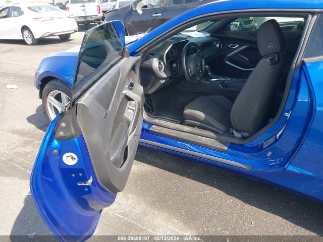 Chevrolet Camaro 1lt 2017 1G1FB1RX4H0115263 Image 5