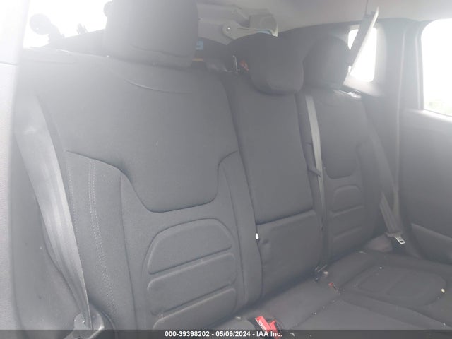 ZACCJBBB7JPG99109 Jeep Renegade Latitude 4x4