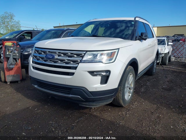 Ford EXPLORER XLT 2018 1FM5K8D80JGA35088 Image 2