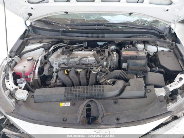 5YFEPMAE2NP300462 Toyota COROLLA LE