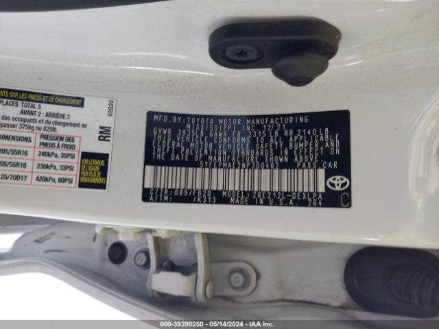 5YFEPMAE2NP300462 Toyota COROLLA LE