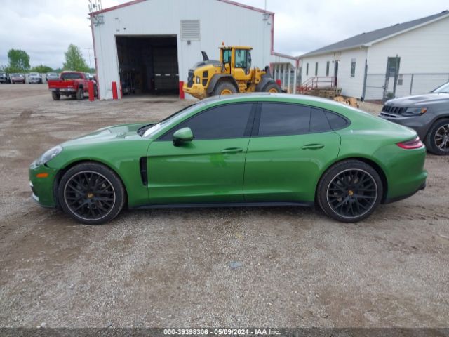 WP0AB2A70JL135873 Porsche Panamera 4s