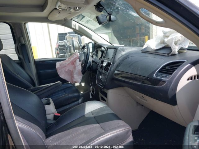 2C4RC1CG7GR232057 Chrysler Town & Country Touring-l Anniversary Edition