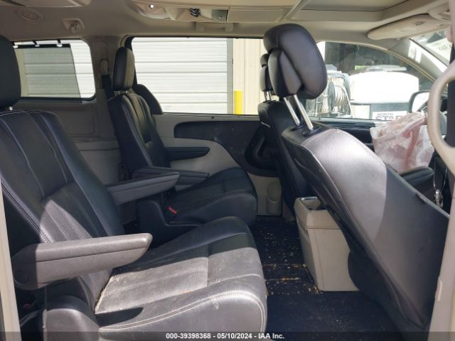 2C4RC1CG7GR232057 Chrysler Town & Country Touring-l Anniversary Edition