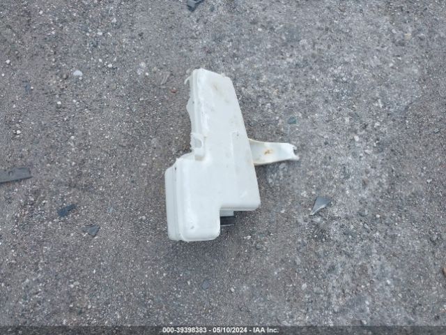 JTMWFREV7FD074843 Toyota Rav4 Xle
