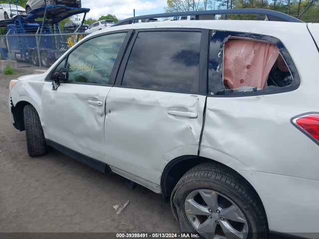 Subaru Forester 2.5i Premium 2015 JF2SJADC2FH527677 Image 6