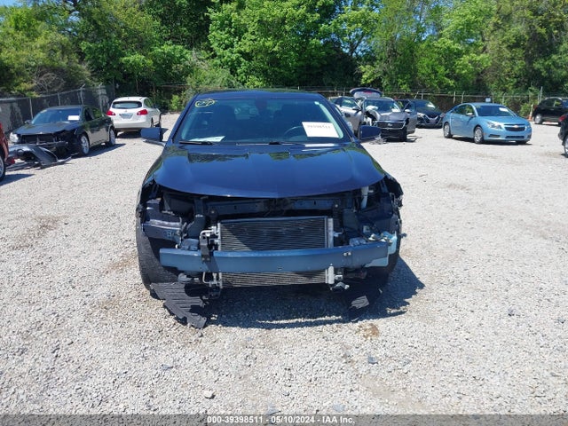Chevrolet IMPALA 1LT 2018 2G1105S30J9163708 Image 13