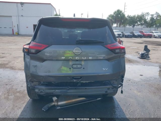 5N1BT3BA9PC898660 Nissan Rogue Sv Fwd