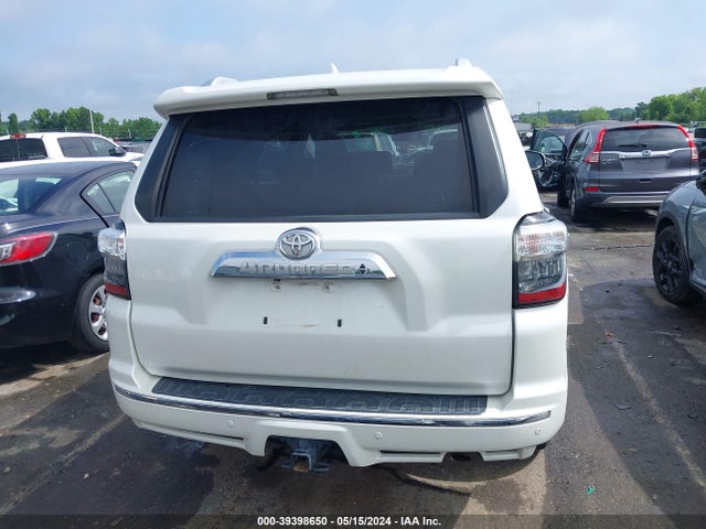 Toyota 4runner Limited 2014 JTEBU5JR9E5152839 Image 16