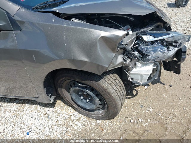 Toyota COROLLA LE 2017 2T1BURHE6HC879166 Image 18
