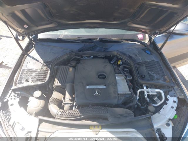 55SWF4JB2HU197541 Mercedes-Benz C 300 Luxury/sport