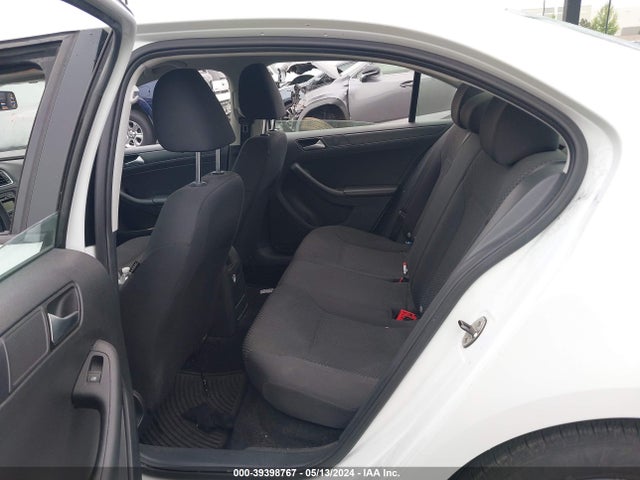 3VW2K7AJ5EM275139 Volkswagen Jetta 2.0l S