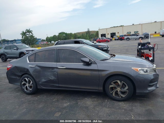 Honda ACCORD LX 2017 1HGCR2F38HA211549 Image 13