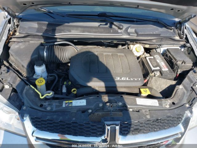 2C4RDGCG6JR214639 Dodge Grand Caravan Sxt