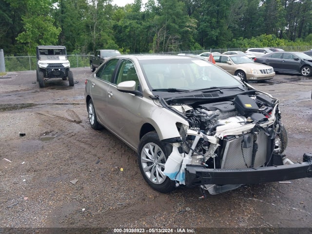 2015 4T4BF1FK1FR490554 main image