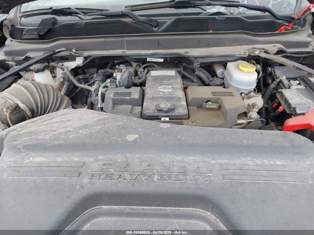39398929 :رقم المزاد ، 3C6UR5FL0NG280552 vin ، 2022 Ram 2500 Laramie  4x4 6'4 Box مزاد بيع