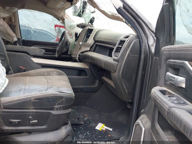 39398929 :رقم المزاد ، 3C6UR5FL0NG280552 vin ، 2022 Ram 2500 Laramie  4x4 6'4 Box مزاد بيع