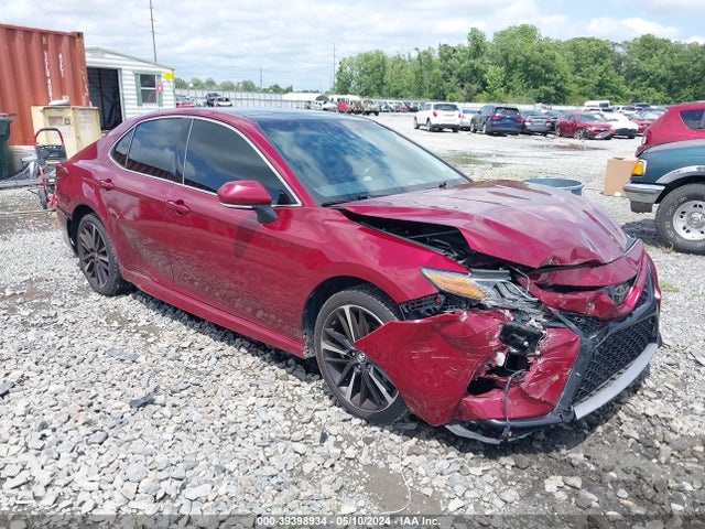 Toyota CAMRY XSE 2018 4T1B61HK3JU674071 main image