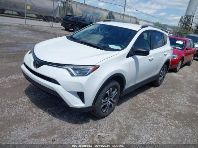 JTMBFREV0JJ239284 Toyota RAV4 LE