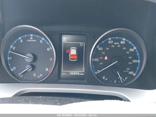 JTMBFREV0JJ239284 Toyota RAV4 LE