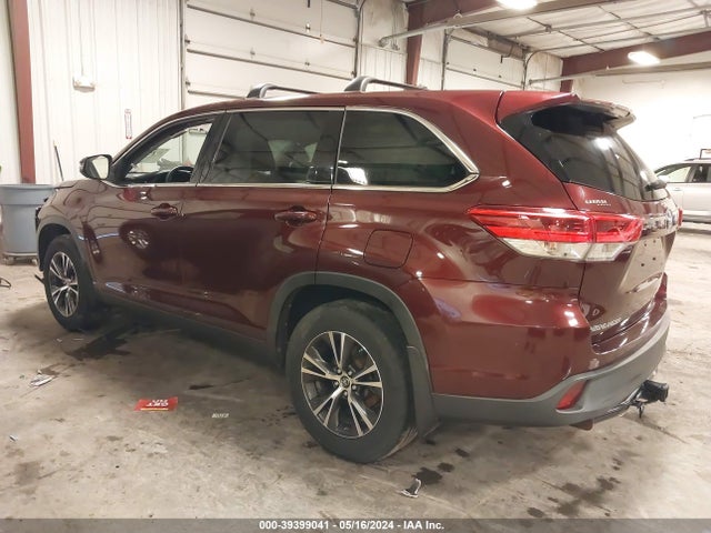 Toyota Highlander Le 2019 5TDBZRFH0KS964324 Image 3