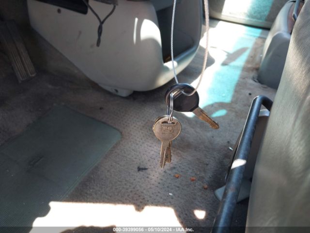 2000 DODGE CARAVAN 2B4GP2535YR663930 Photo 10