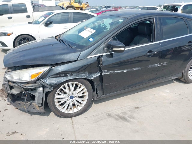 Ford Focus Titanium 2015 1FADP3N21FL386871 Image 6