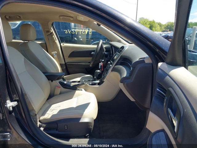 Chevrolet MALIBU 1LT 2015 1G11C5SL3FF105825 Image 5
