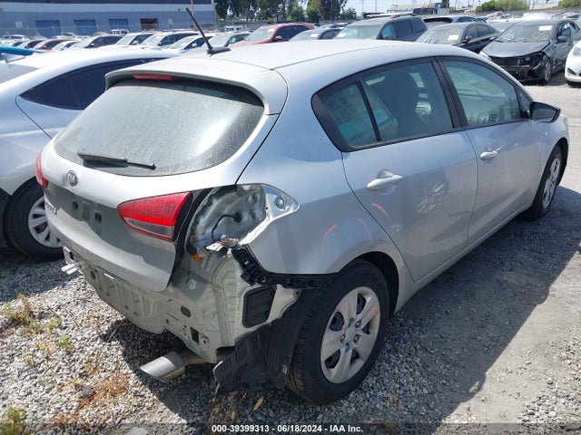 KIA FORTE LX 2018 KNAFK5A8XJ5773386 Image 4