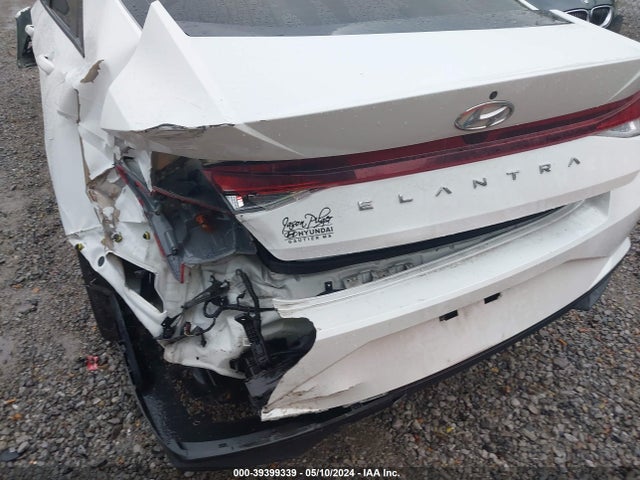 5NPLM4AG9MH002603 Hyundai ELANTRA SEL