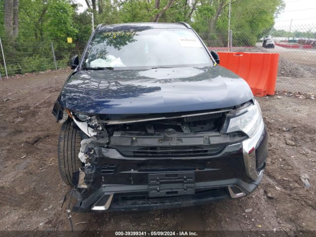 JA4AZ3A30KZ030533 Mitsubishi Outlander Le
