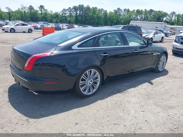 2011 JAGUAR XJ SAJWA2GE7BMV02957 Photo 3