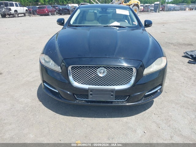 2011 JAGUAR XJ SAJWA2GE7BMV02957 Photo 5