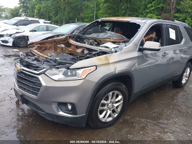 Chevrolet Traverse 1lt 2018 1GNEVGKW2JJ121777 Image 2
