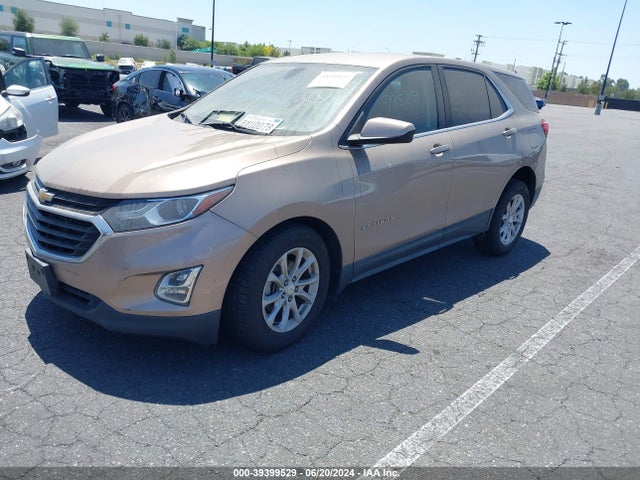 Chevrolet EQUINOX LT 2018 3GNAXJEV6JL343899 Image 2
