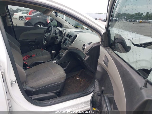 Chevrolet Sonic Ls Auto 2015 1G1JA6SH6F4196110 Image 5