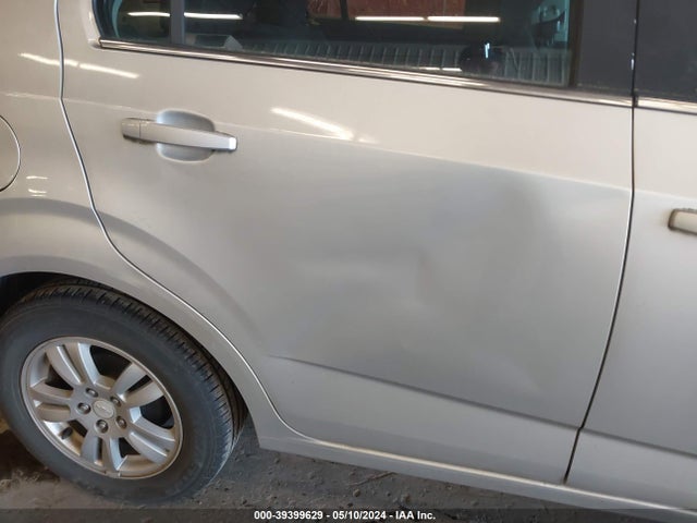 Chevrolet Sonic Lt Auto 2014 1G1JC5SG0E4112065 Image 12