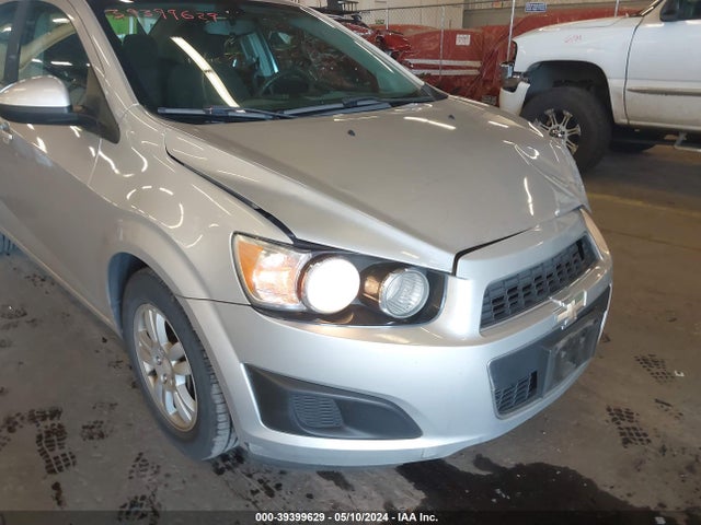 Chevrolet Sonic Lt Auto 2014 1G1JC5SG0E4112065 Image 13