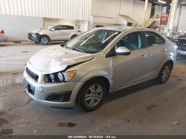 Chevrolet Sonic Lt Auto 2014 1G1JC5SG0E4112065 Image 2