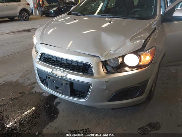 Chevrolet Sonic Lt Auto 2014 1G1JC5SG0E4112065 Image 6