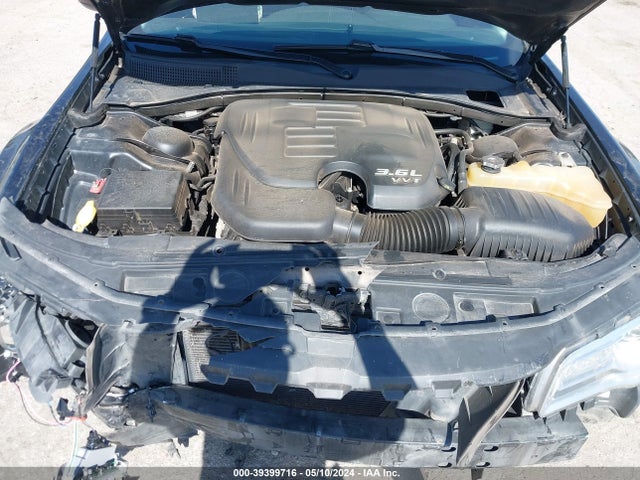 2C3CCAAG2FH801981 Chrysler 300 Limited