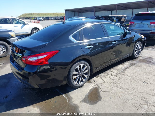 Nissan Altima 2.5 Sv 2017 1N4AL3AP7HC246083 Image 4