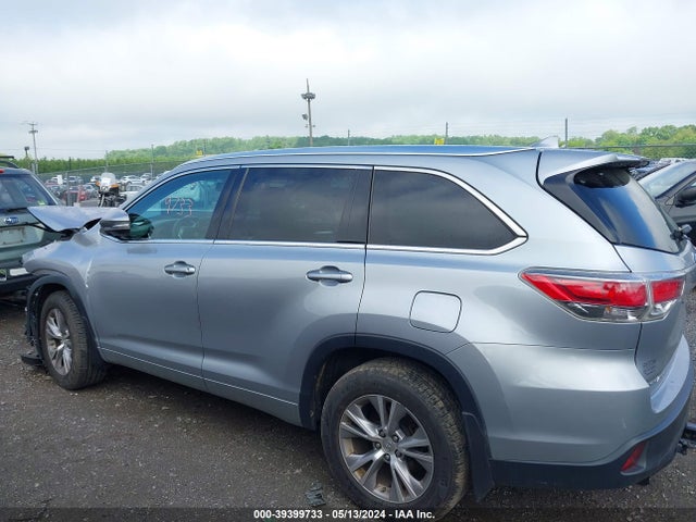 Toyota Highlander Xle V6 2015 5TDJKRFH8FS092674 Image 14