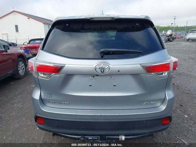Toyota Highlander Xle V6 2015 5TDJKRFH8FS092674 Image 16