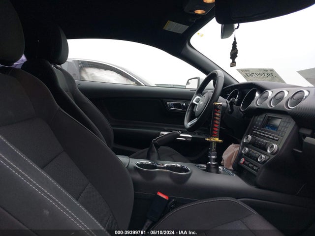 Ford Mustang V6 2017 1FA6P8AM1H5346424 Image 5