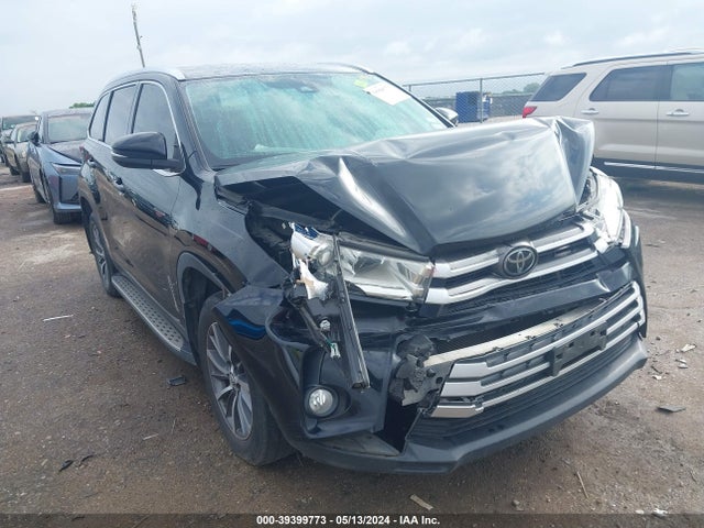 Toyota Highlander Xle 2019 5TDKZRFHXKS352826 main image