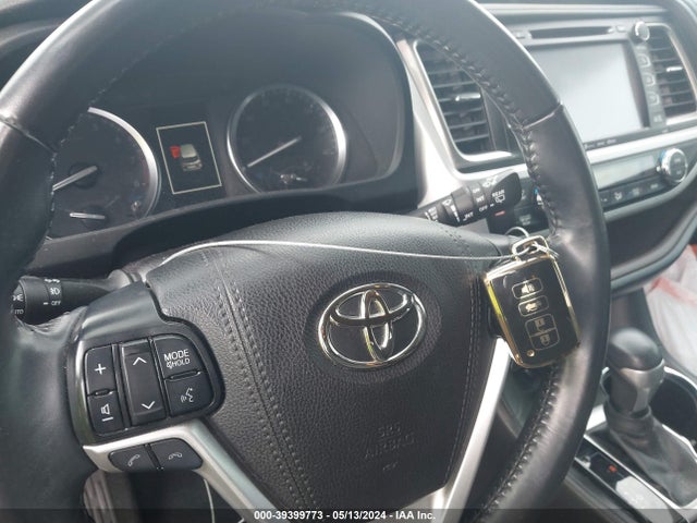 Toyota Highlander Xle 2019 5TDKZRFHXKS352826 Image 11