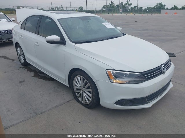 2014 3VWLL7AJ0EM411856 main image